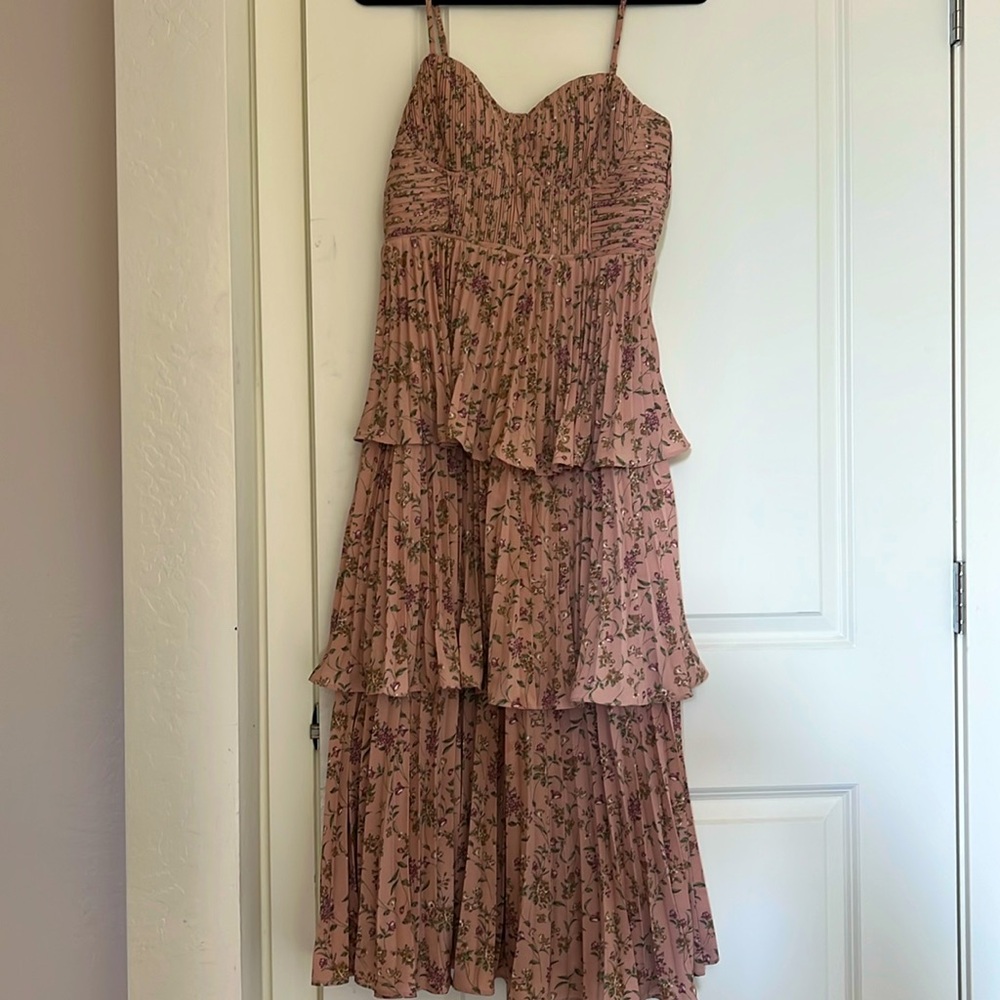 Lulus floral cocktail dress, beautiful and romantic dresss